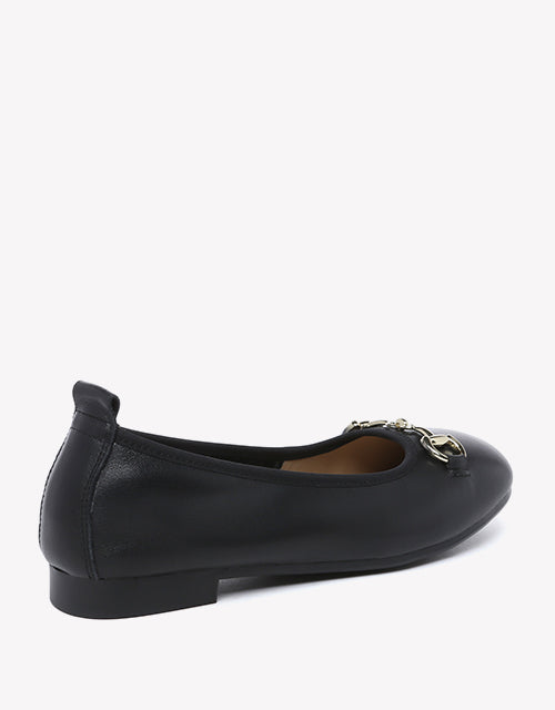Blake in Black - EVERAU